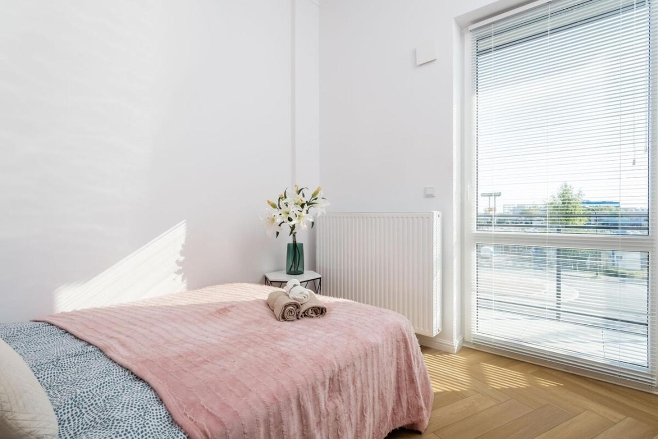 Wiktoryn 21 Citysphere Premium Suite 2 Варшава Экстерьер фото