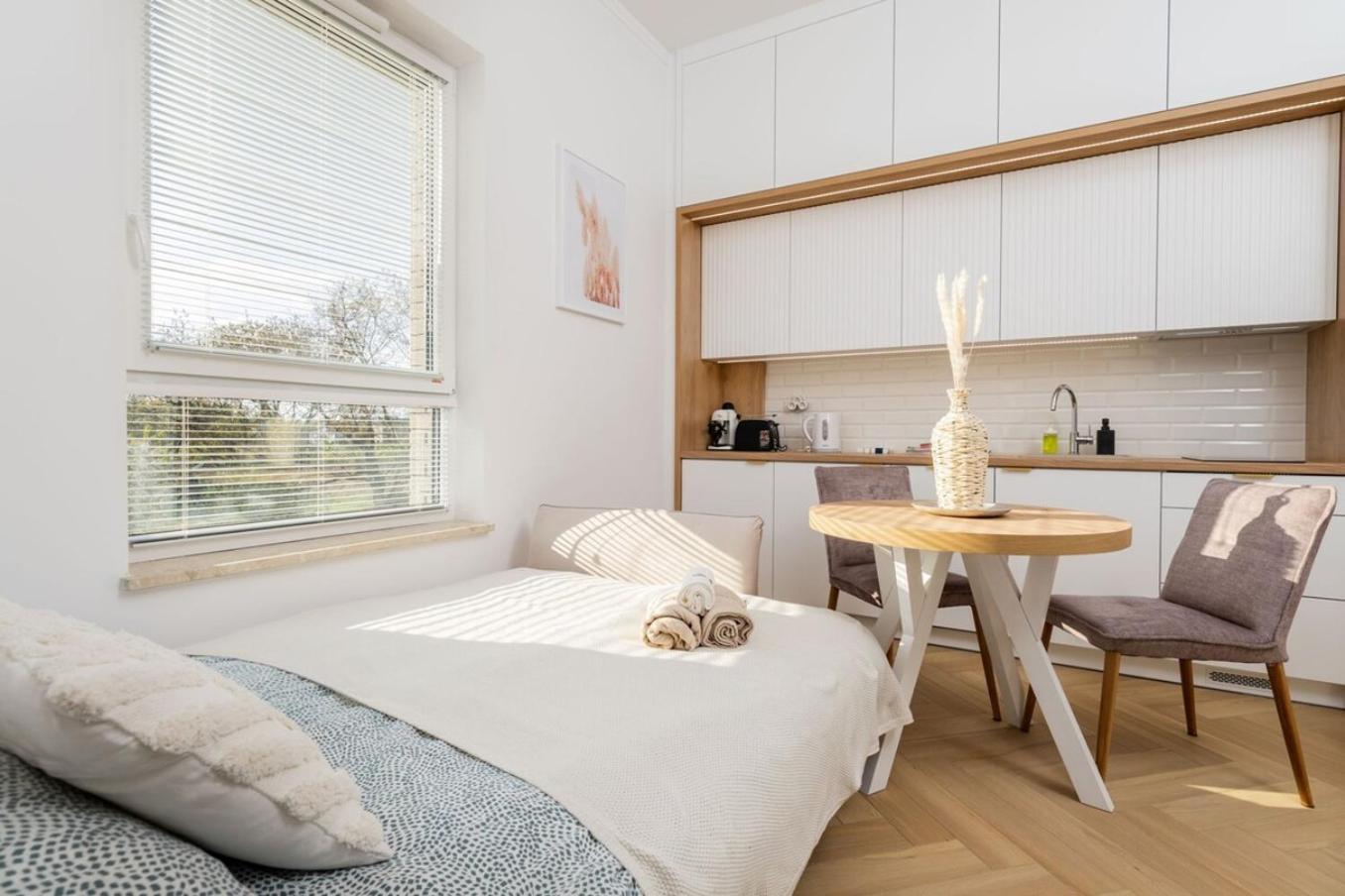 Wiktoryn 21 Citysphere Premium Suite 2 Варшава Экстерьер фото
